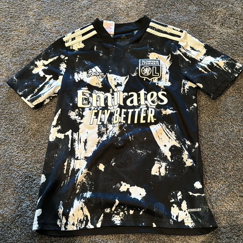 Olympique Lyonnais Soocer/football jersey